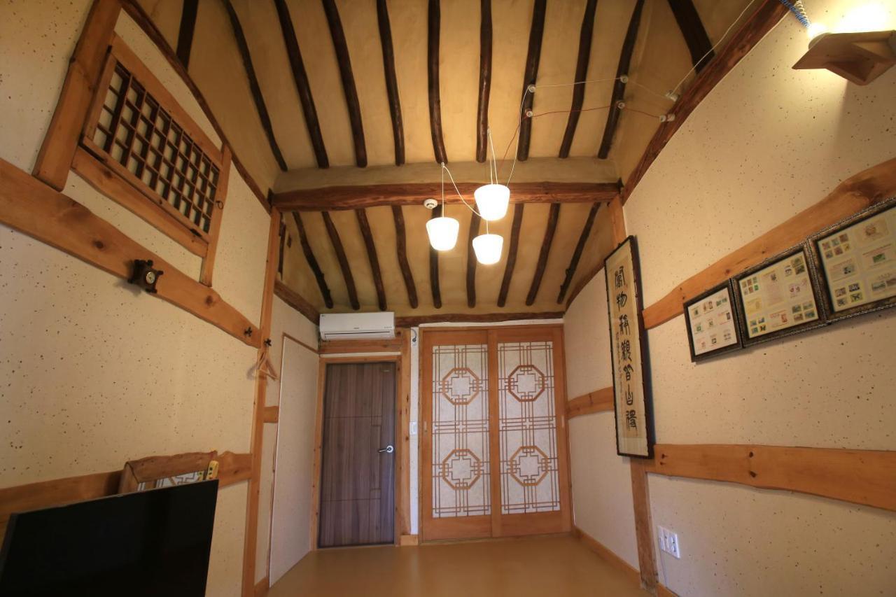 Hanok Madang Villa Jeonju Exterior photo