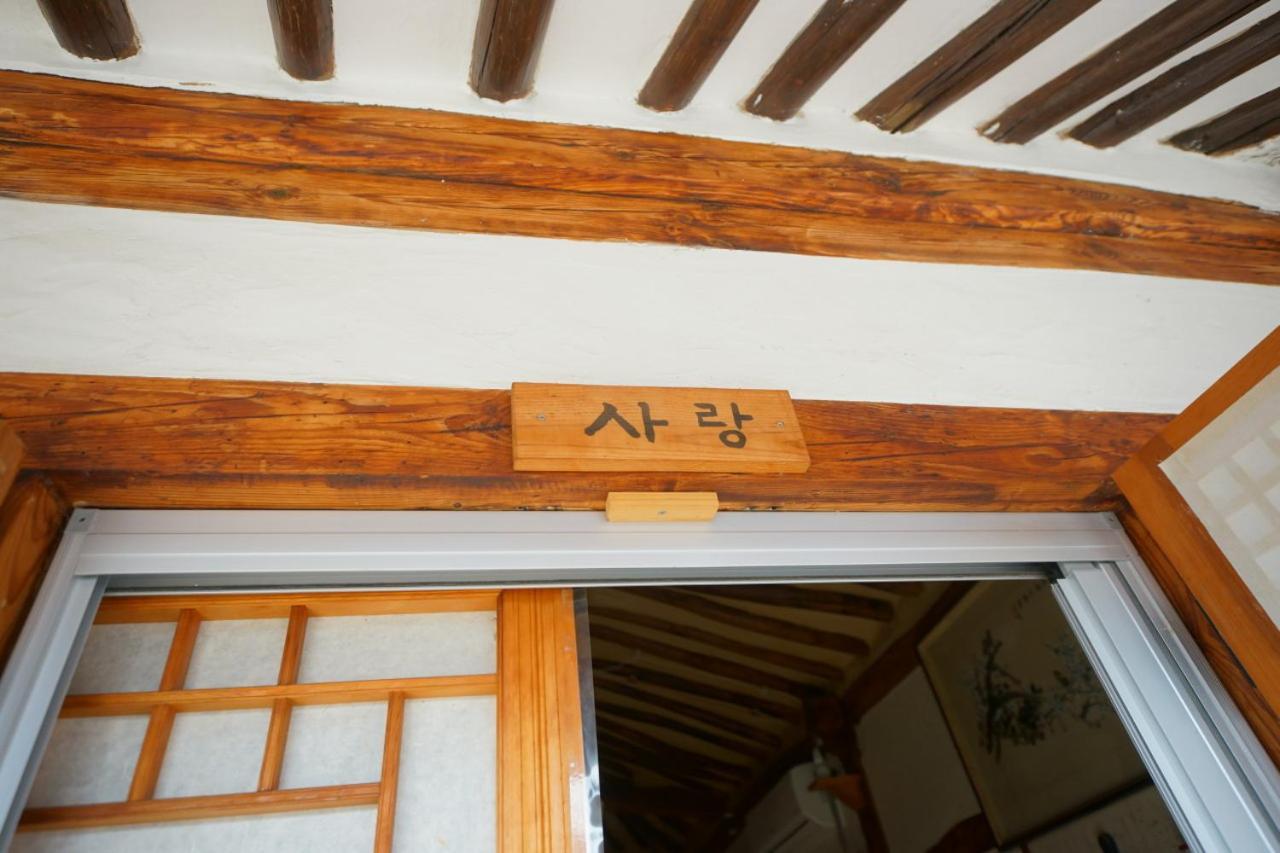 Hanok Madang Villa Jeonju Exterior photo