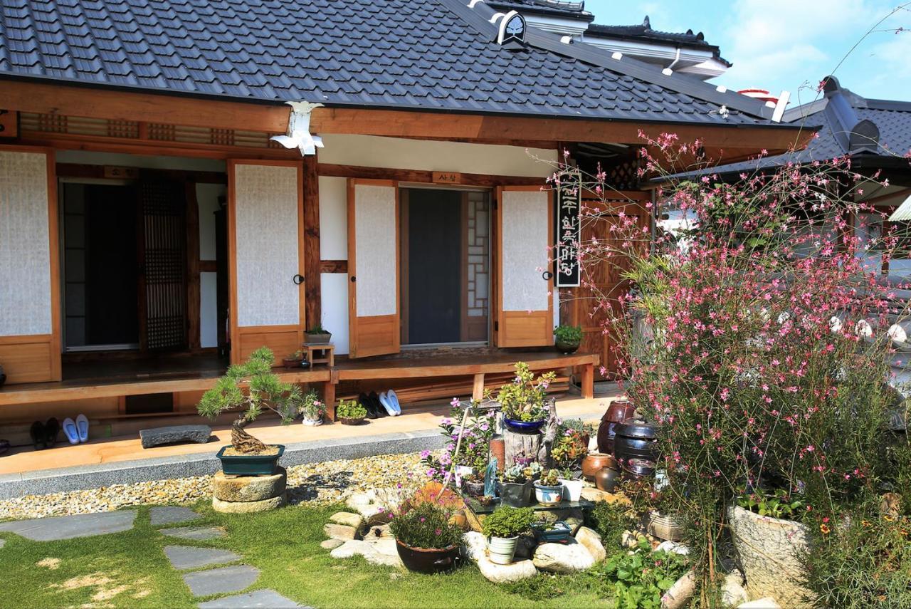 Hanok Madang Villa Jeonju Exterior photo