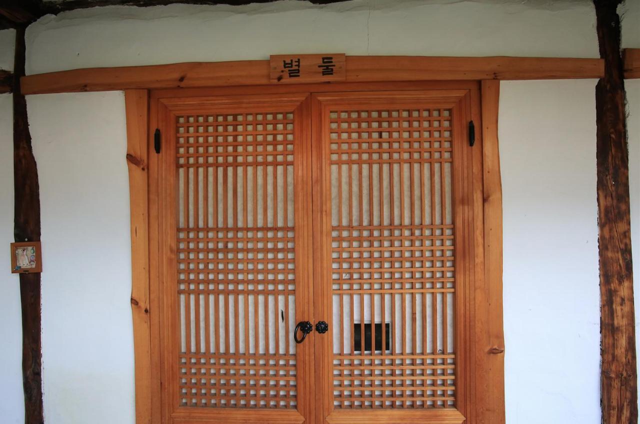 Hanok Madang Villa Jeonju Exterior photo